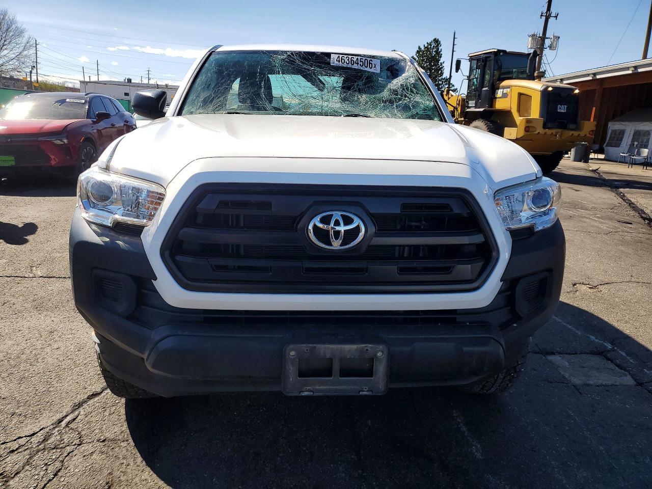 2016 Toyota Tacoma SR