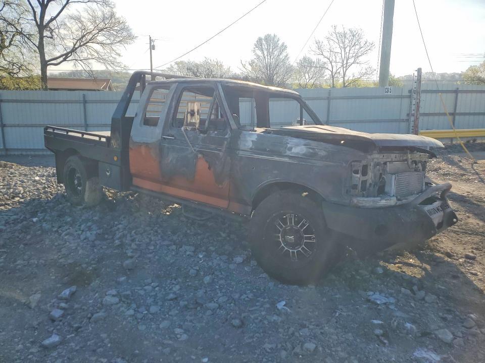 1997 Ford F250 Super Duty Flatbed Truck