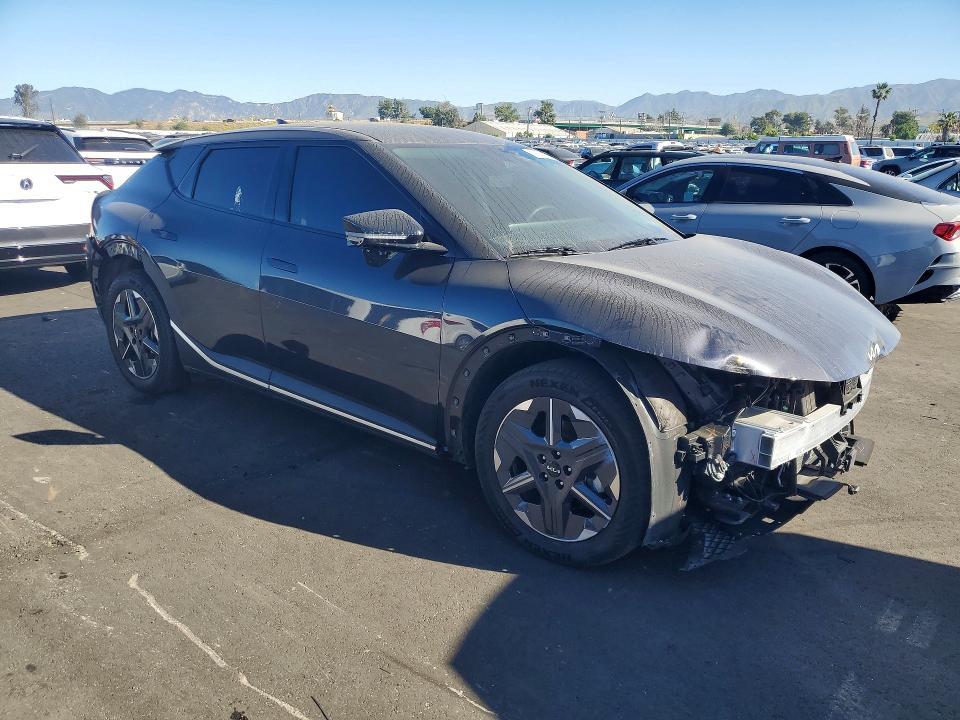 2025 KIA EV6 Light Long Range