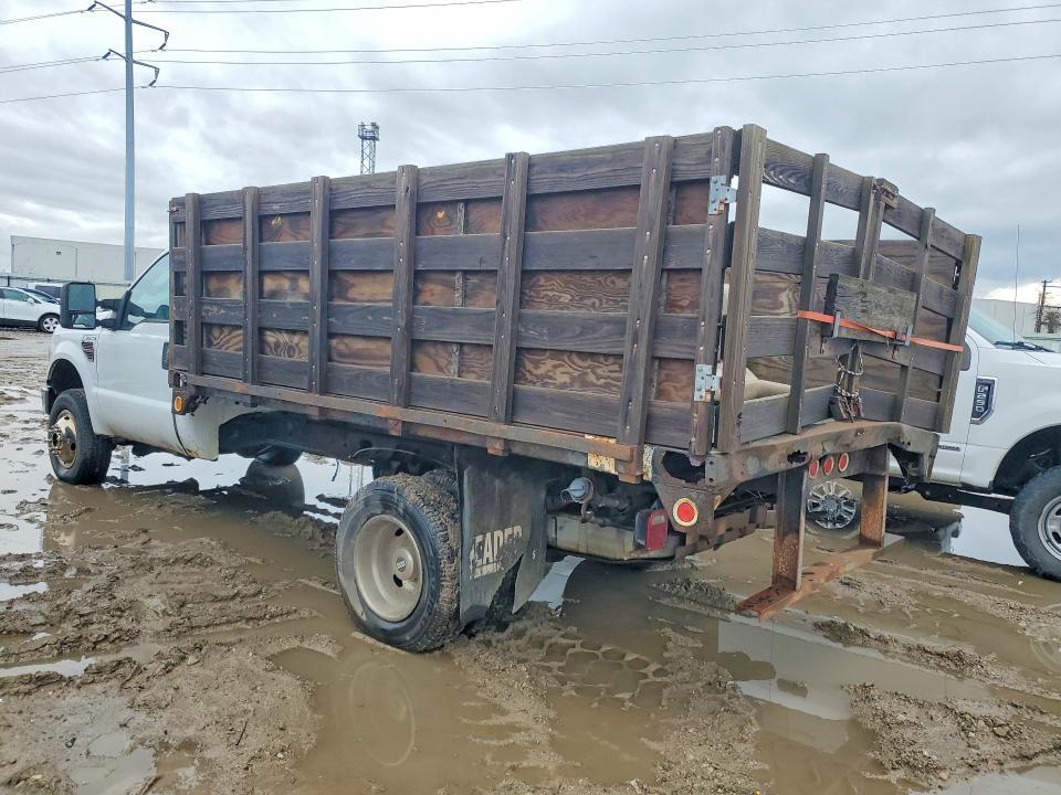2008 Ford F350 Super Duty Flatbed Truck
