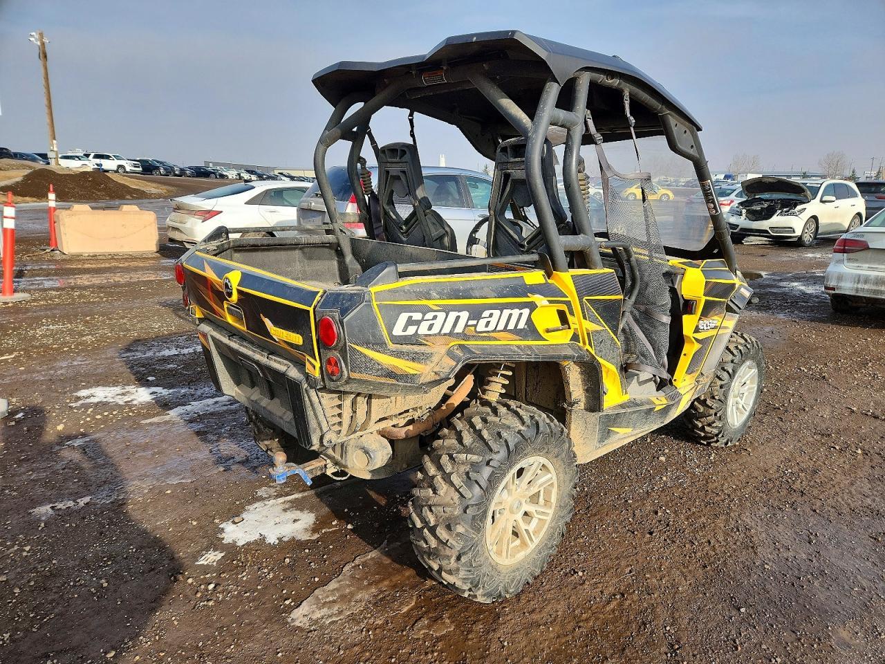 2012 Can-Am Commander 1000 XT