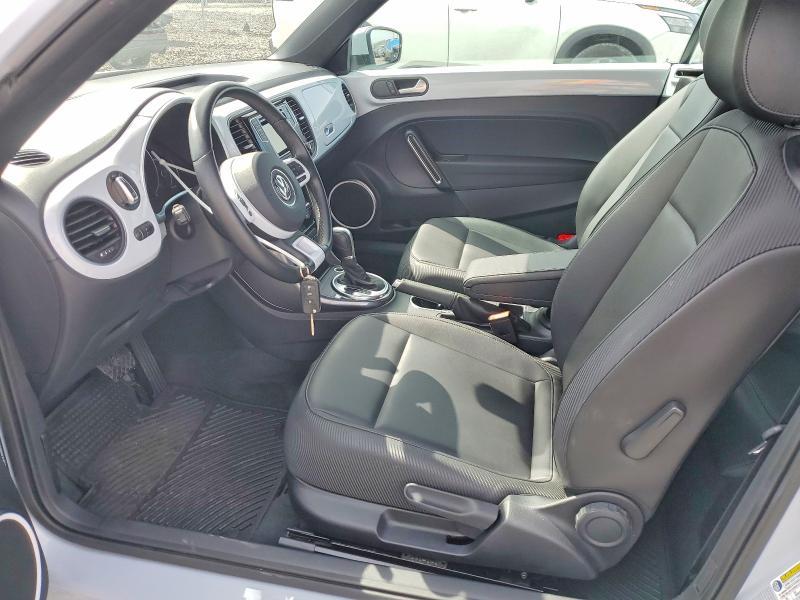 2017 Volkswagen Beetle s