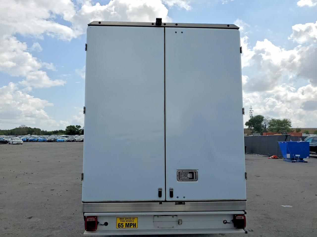 2021 Ford Transit Delivery Truck