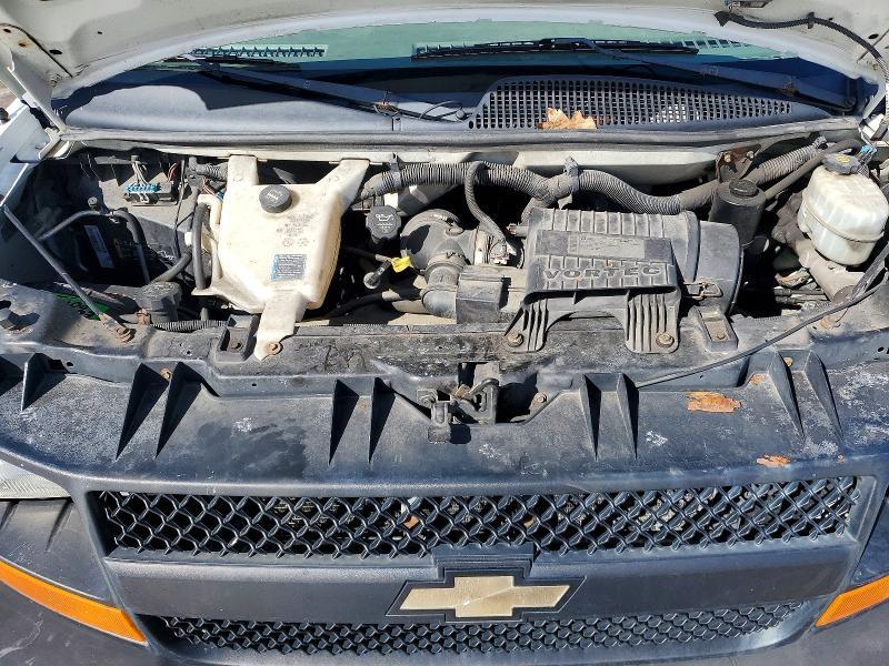 2011 Chevrolet Express 2500 Cargo Utility / Service Van