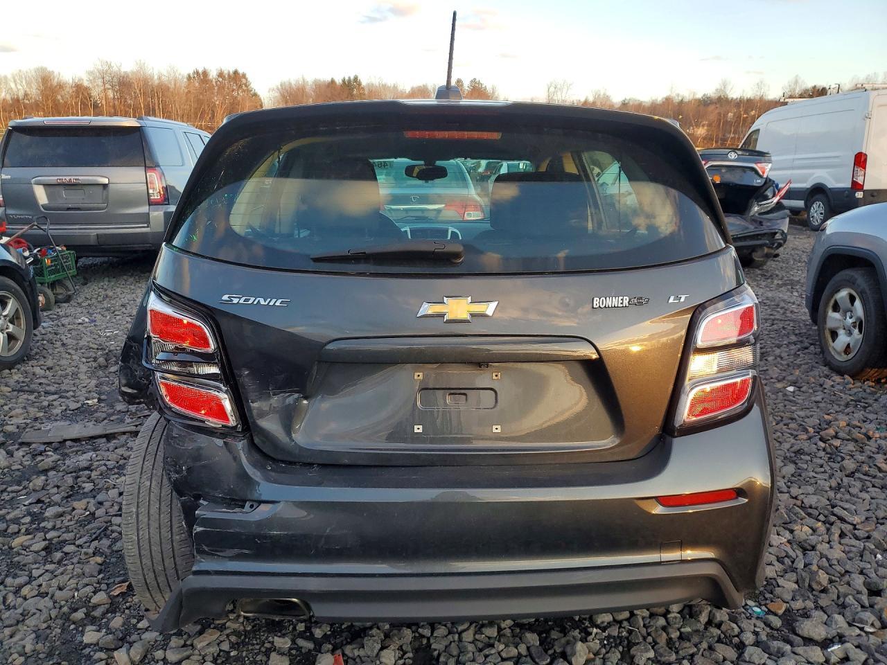 2017 Chevrolet Sonic lt