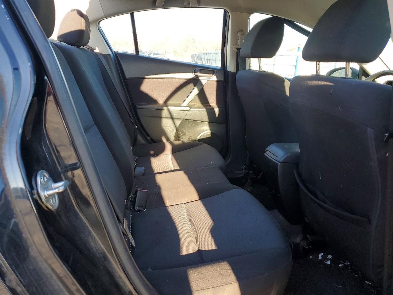 2011 Mazda 3 I