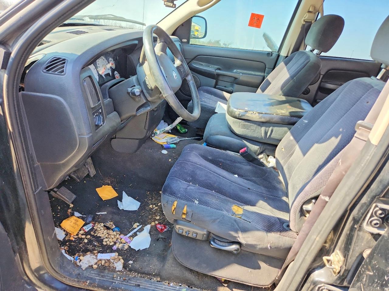 2004 Dodge RAM 1500 ST