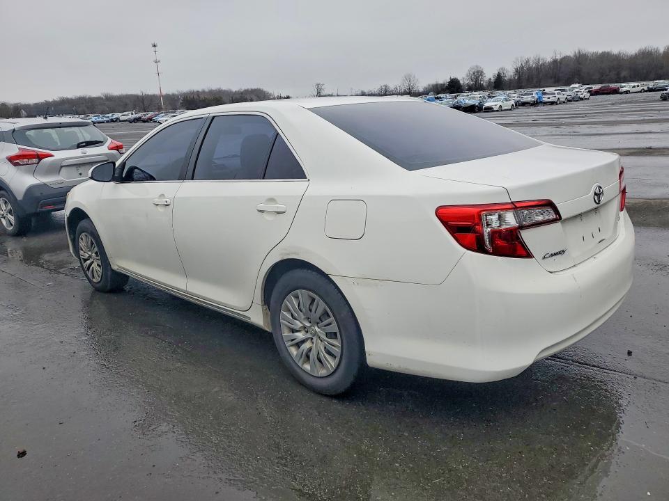 2012 Toyota Camry le