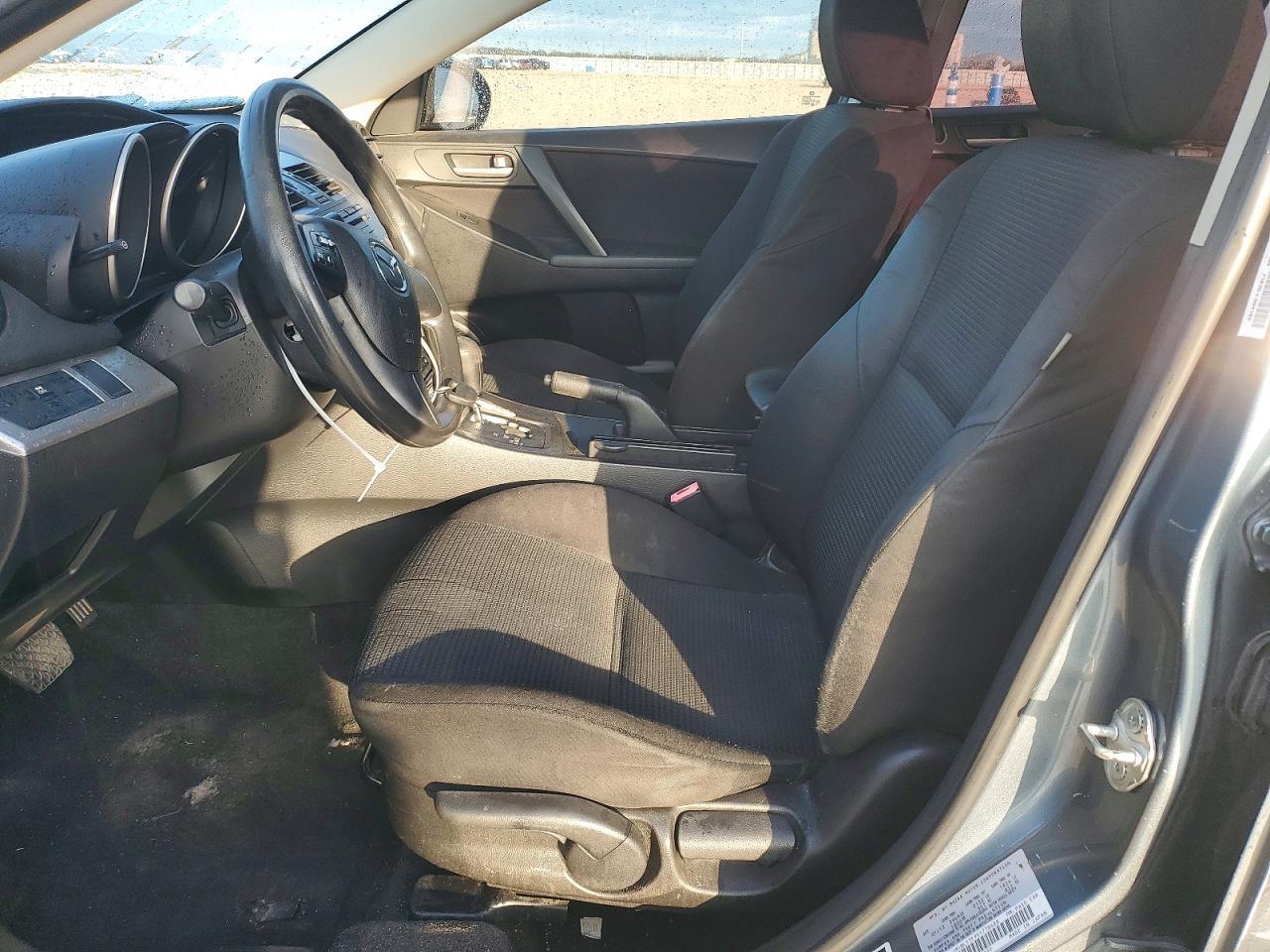 2013 Mazda 3 I