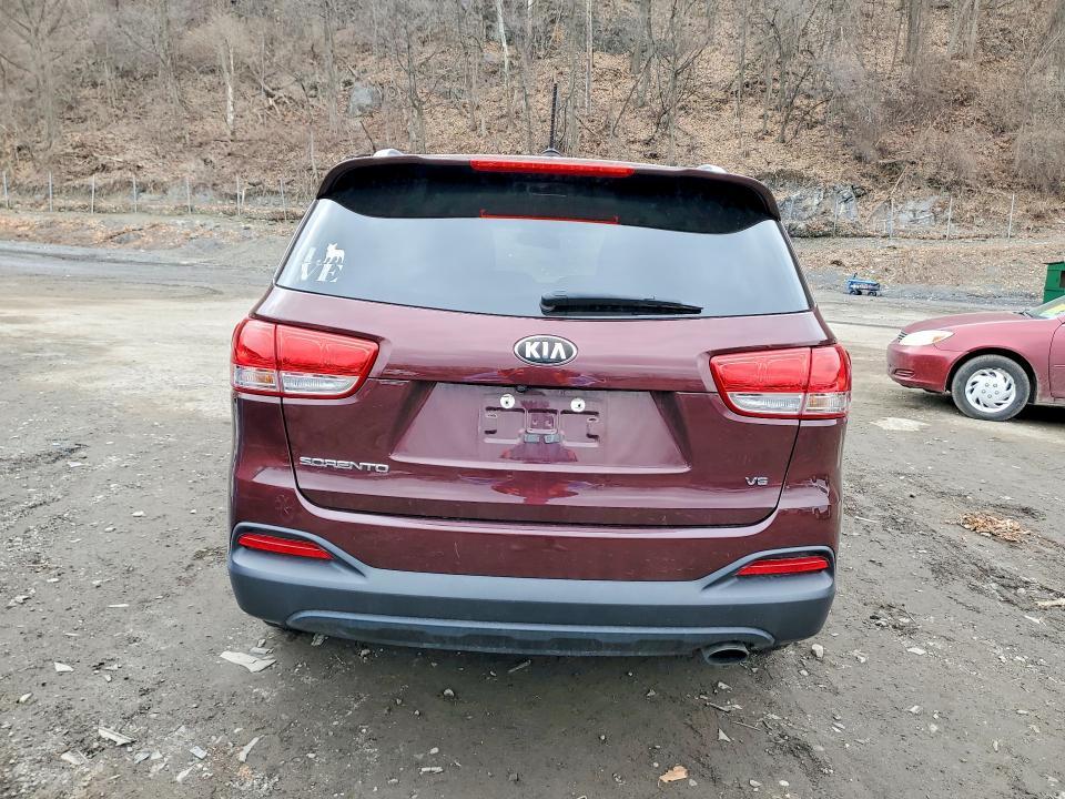 2018 KIA Sorento lx V6