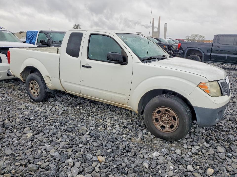 2015 Nissan Frontier S