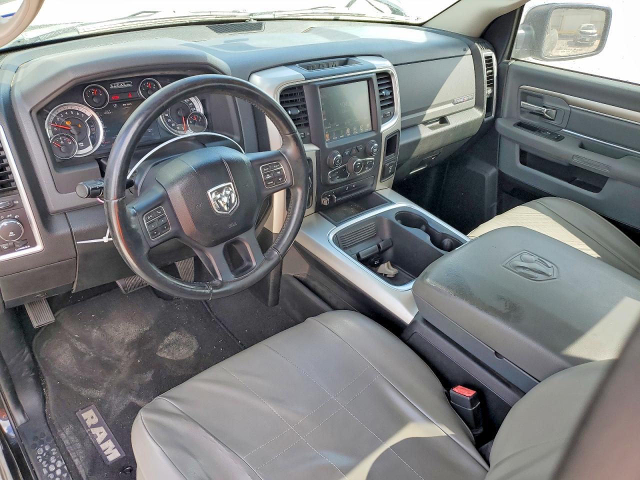 2016 Dodge RAM 1500 SLT