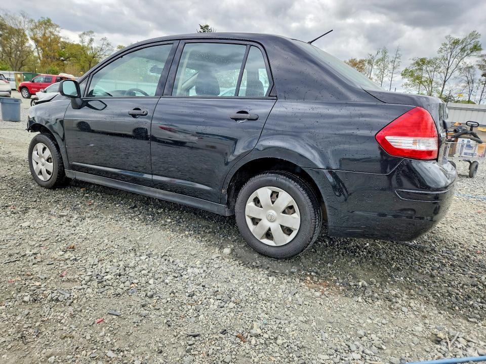 2011 Nissan Versa 1.6 Base
