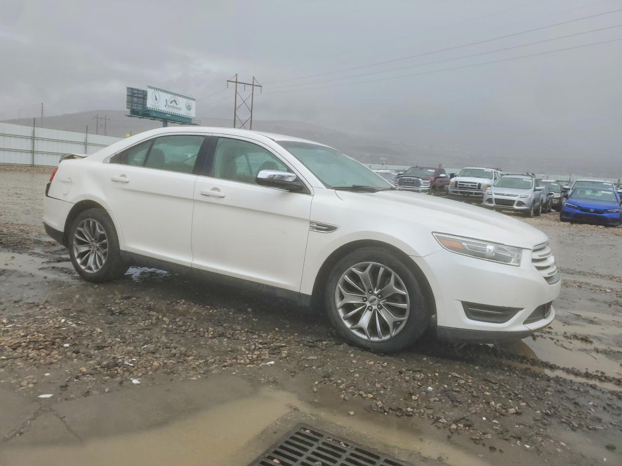 2016 Ford Taurus Limited