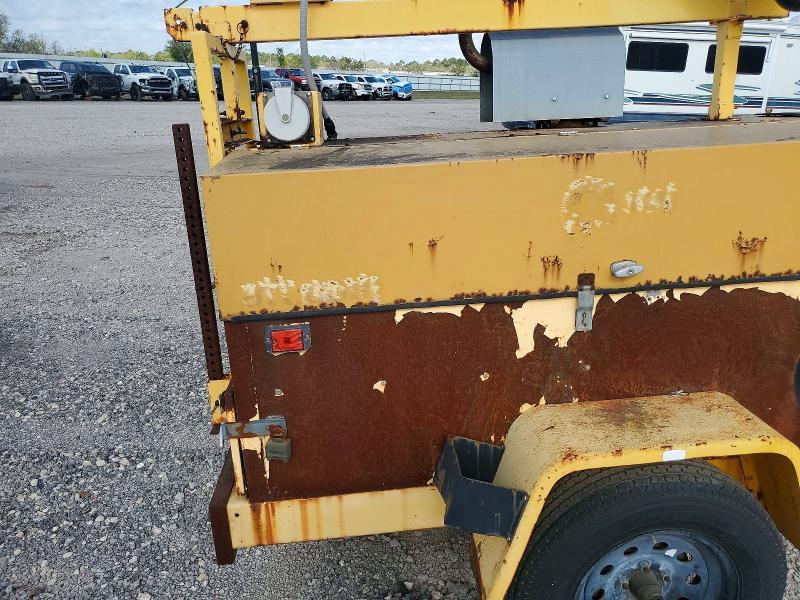 1997 Fenex 1997 Team Fenex F123KP Manhole Support Trailer