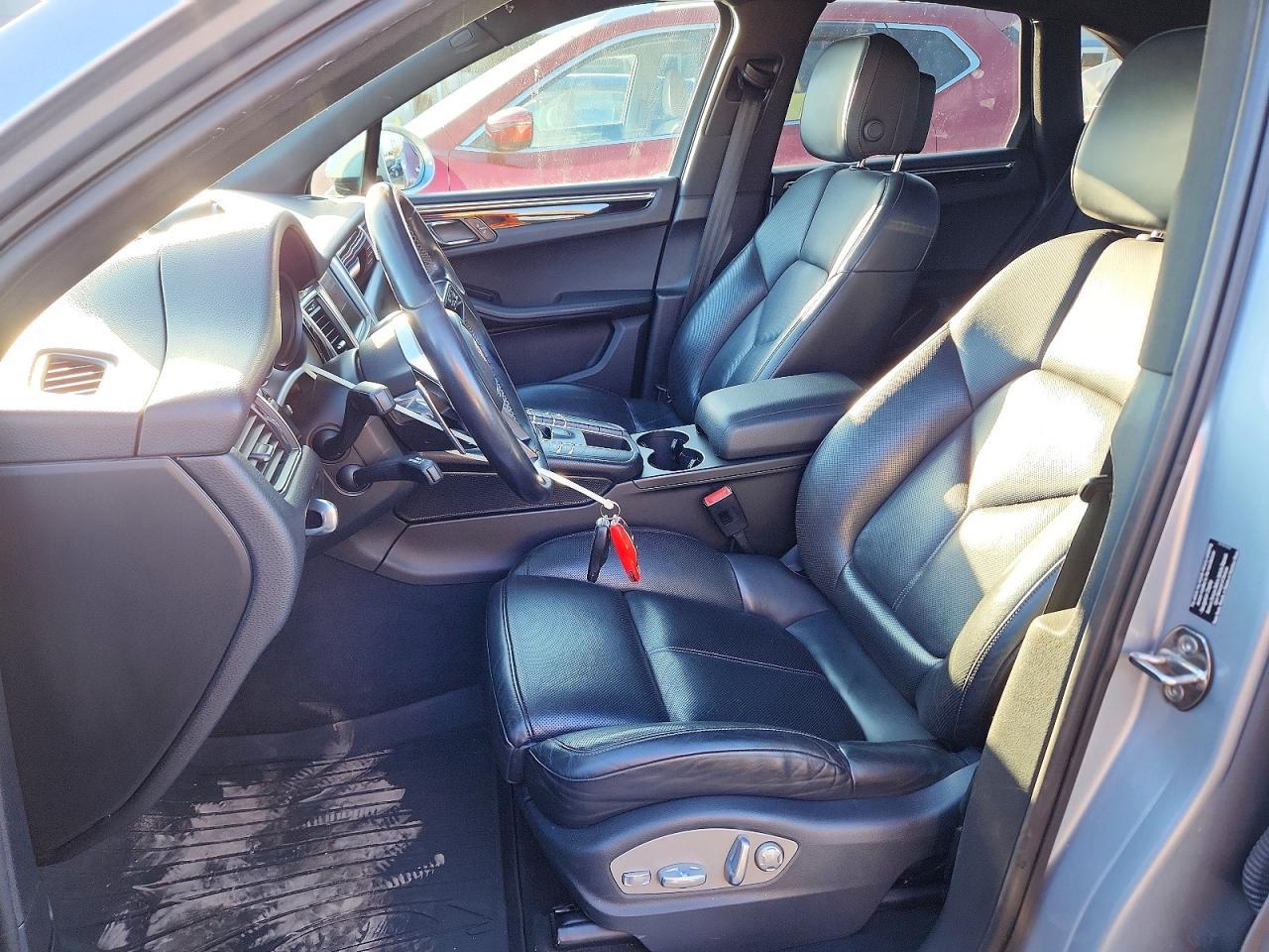 2015 Porsche Macan s