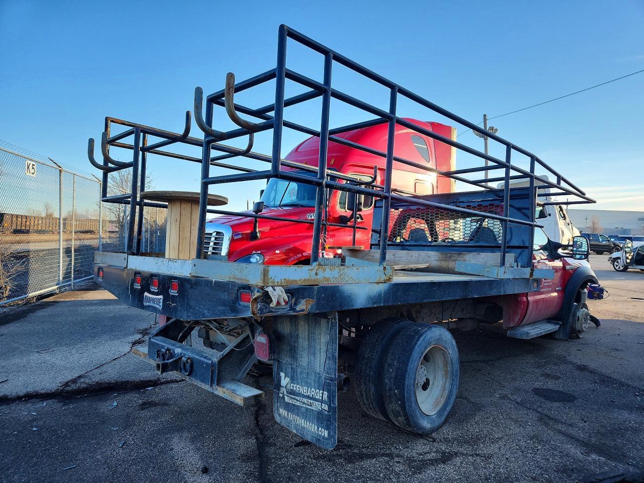 2007 Ford F550 Super Duty Flatbed Truck
