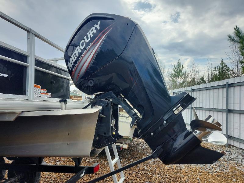 2019 Tracker Tracker Marine Suntr