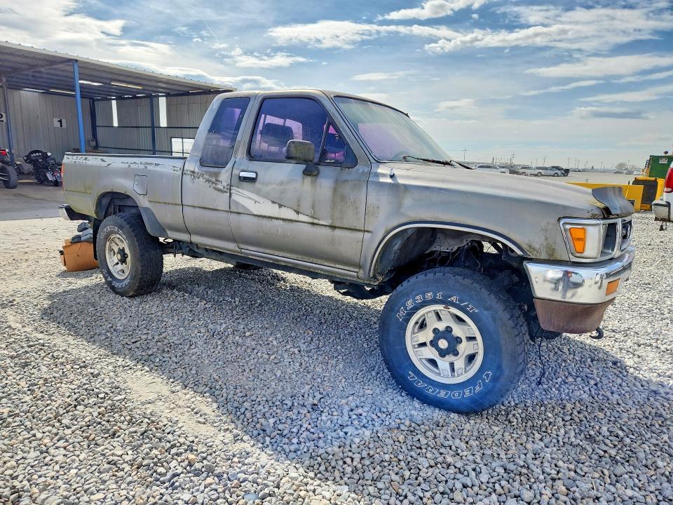 1993 Toyota Pickup Deluxe V6