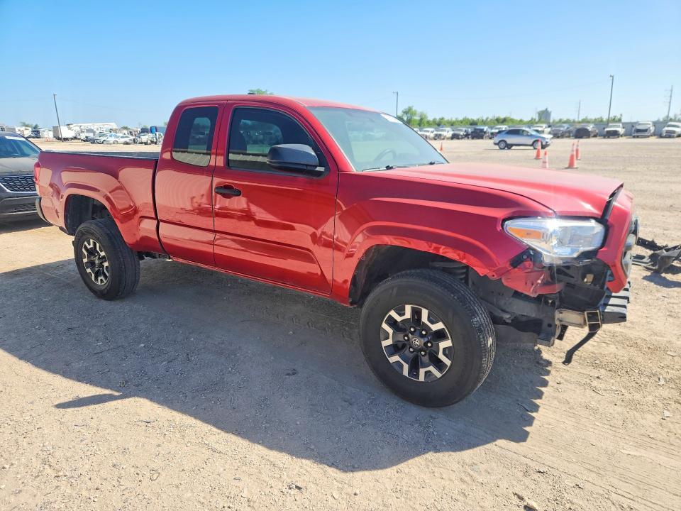 2017 Toyota Tacoma SR
