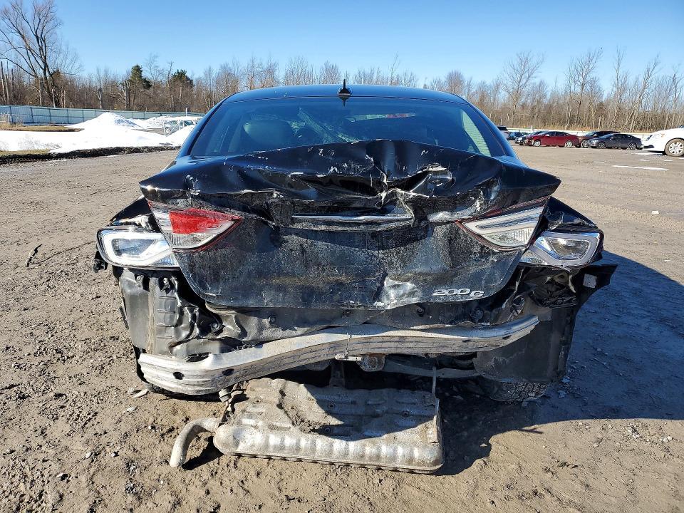 2015 Chrysler 200 c