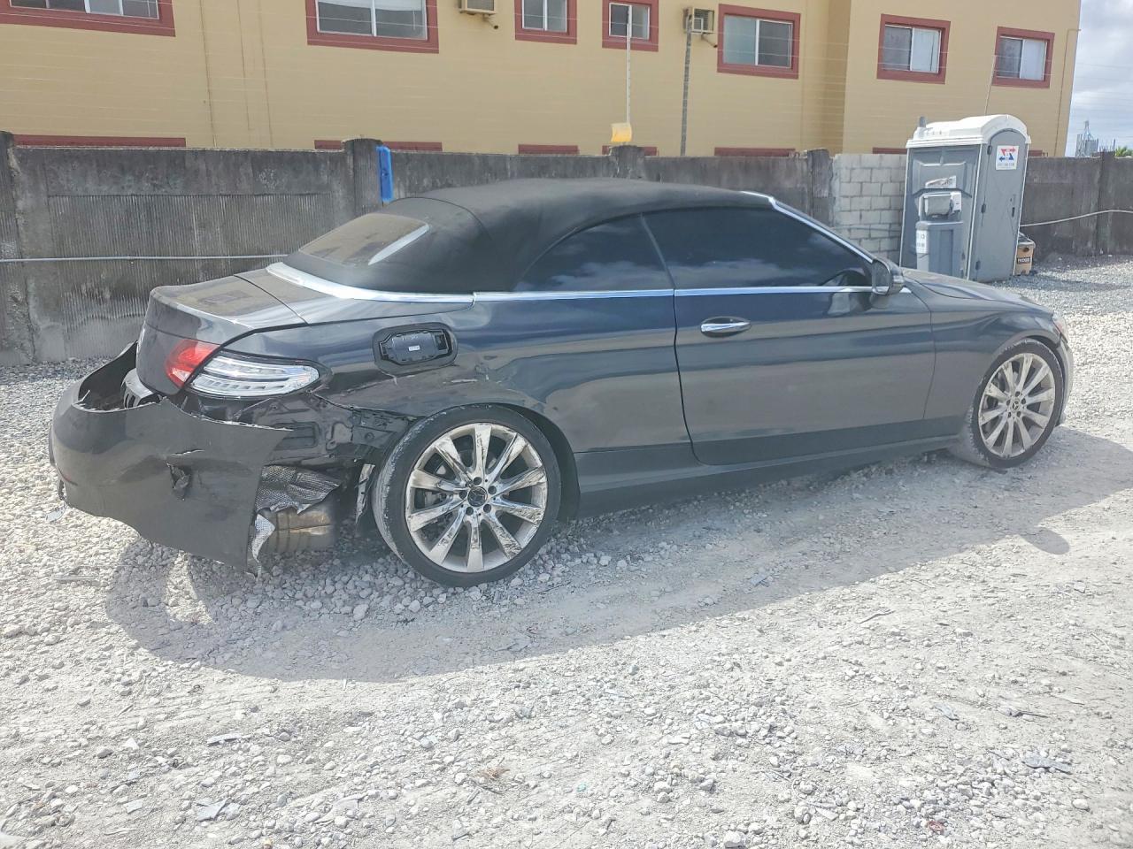 2019 Mercedes-Benz C300