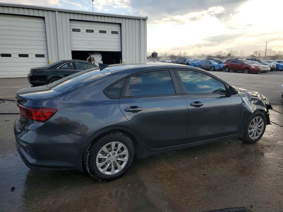 2021 KIA Forte fe