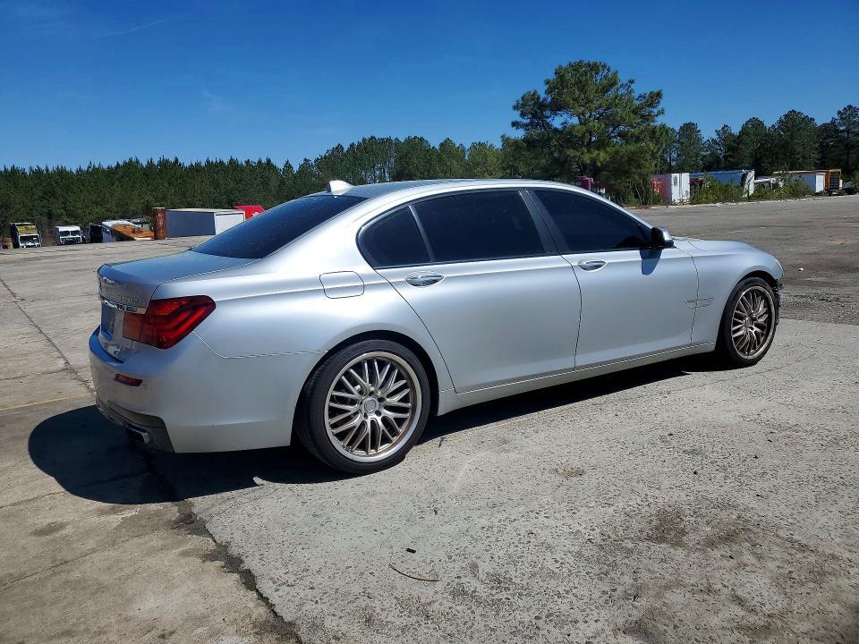 2015 BMW 740 li