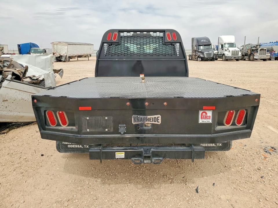 2025 Ford F350 Super Duty Flatbed Truck