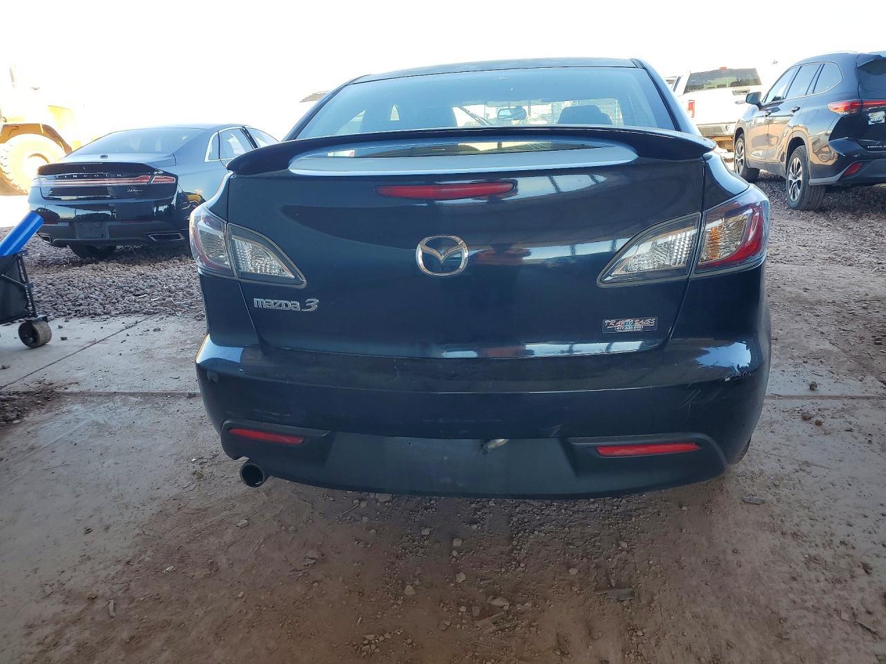 2011 Mazda 3 I