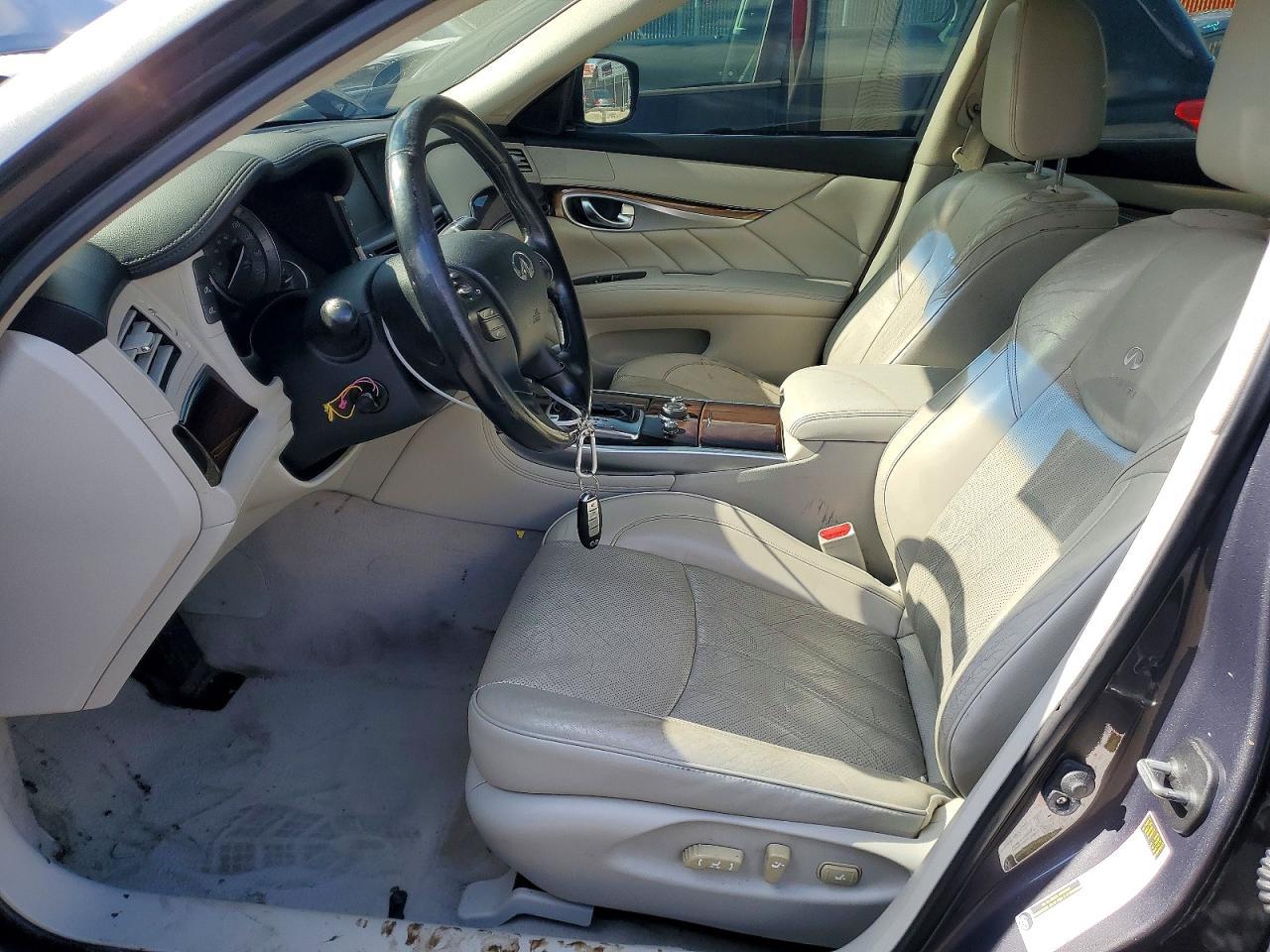 2011 Infiniti M37 x