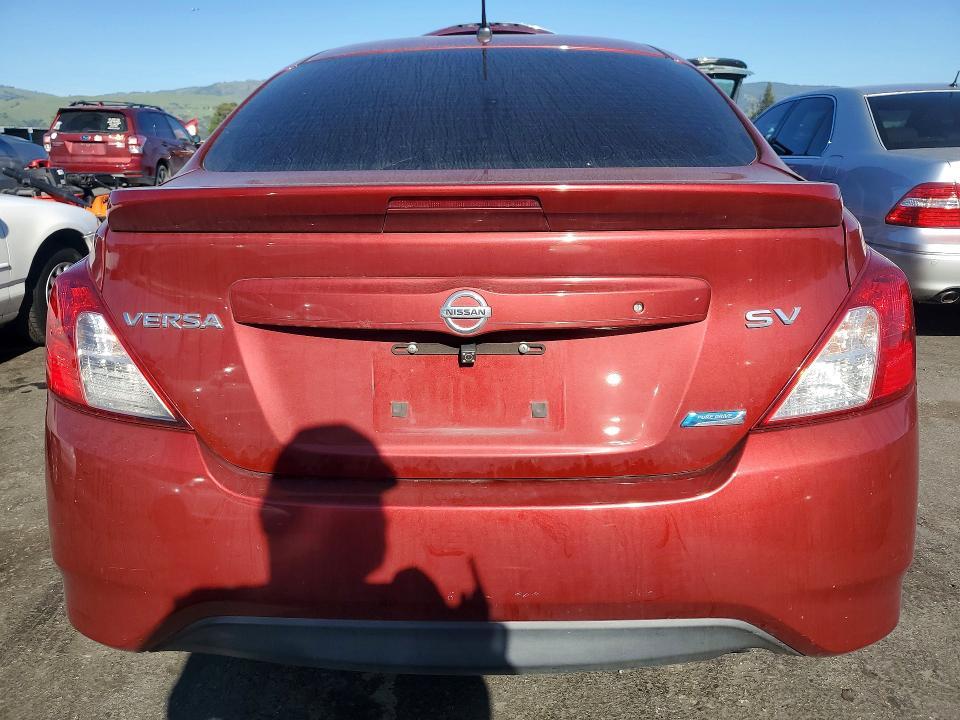2016 Nissan Versa 1.6 sv