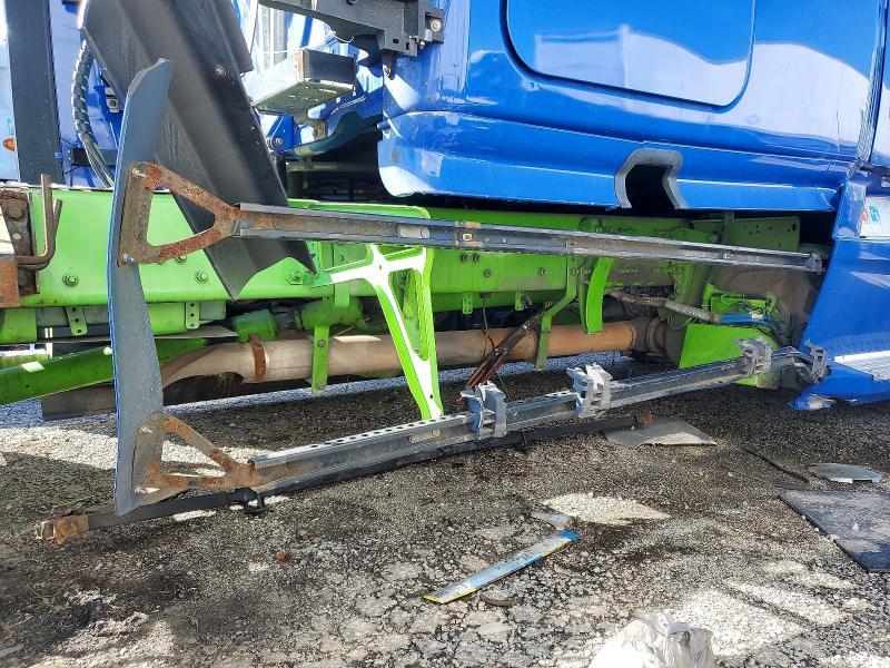 2020 Freigliner 2020 Freightliner Cascadia 126 Semi Truck