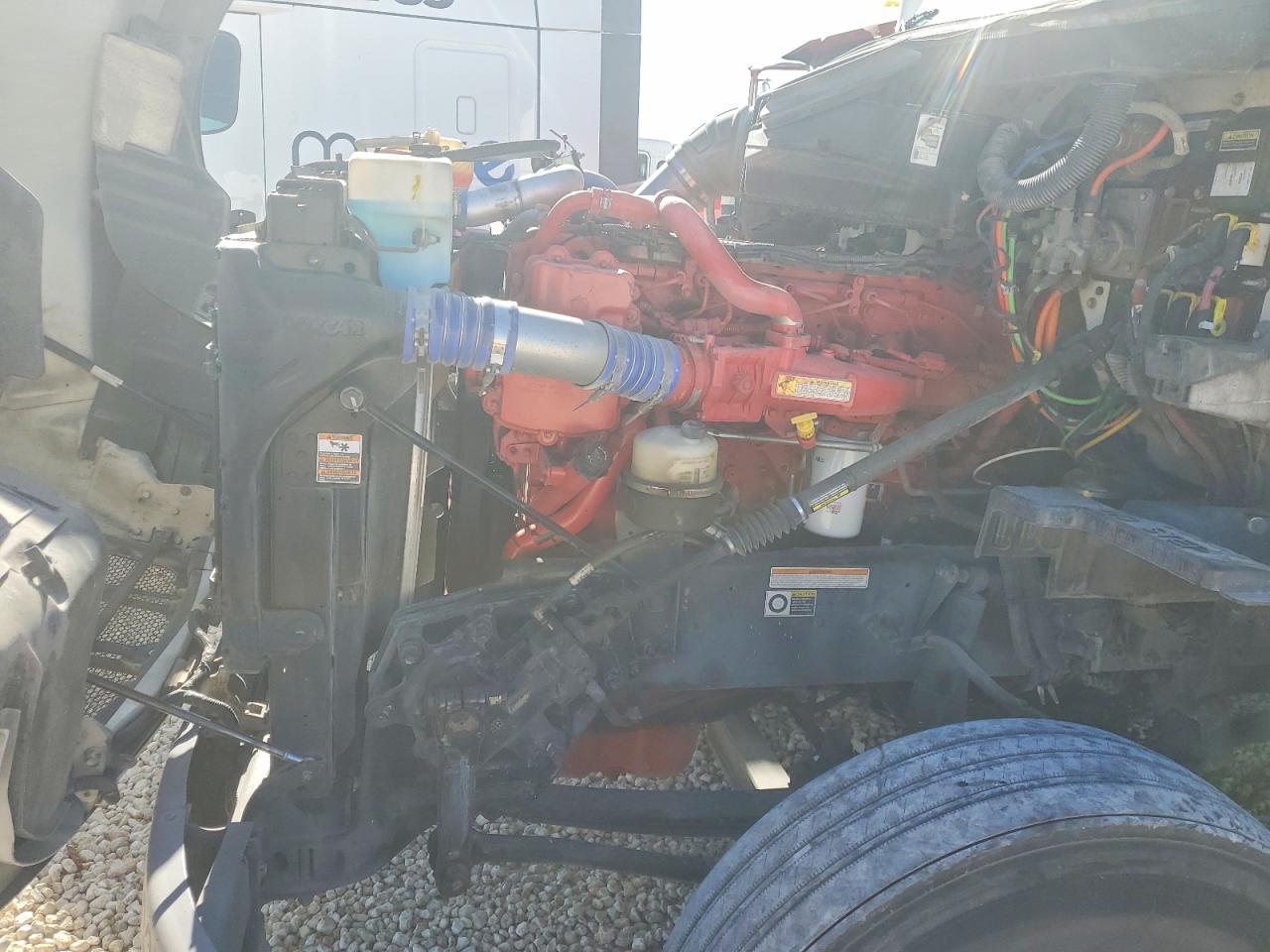 2017 Peterbilt 579 Semi Truck