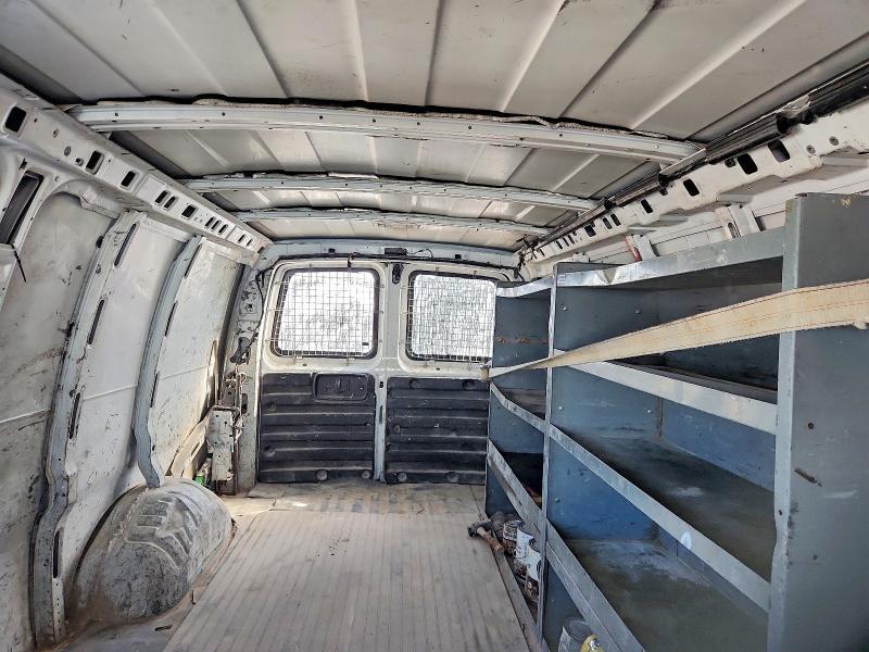 2008 Chev Express Cargo 3500 1