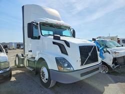 Volvo Vehiculos salvage en venta: 2017 Volvo Vnl Semi Truck