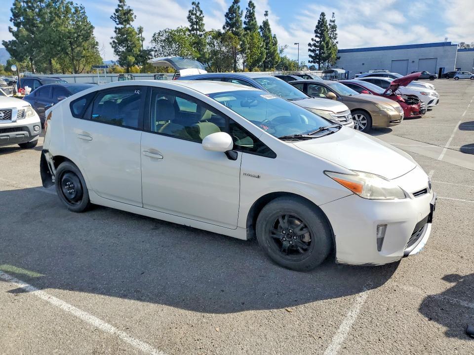 2014 Toyota Prius two