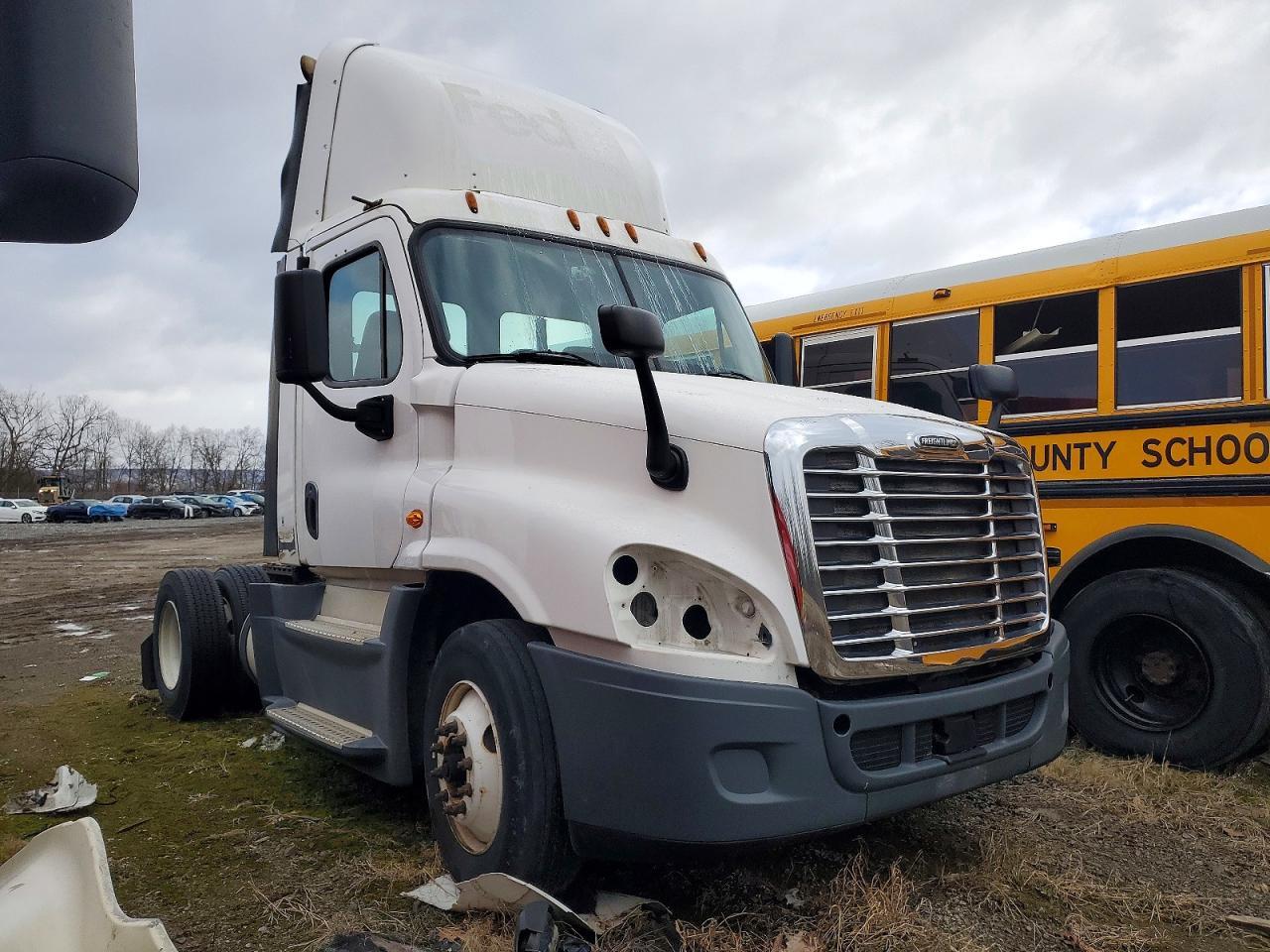 2016 Freigliner Cascadia 125