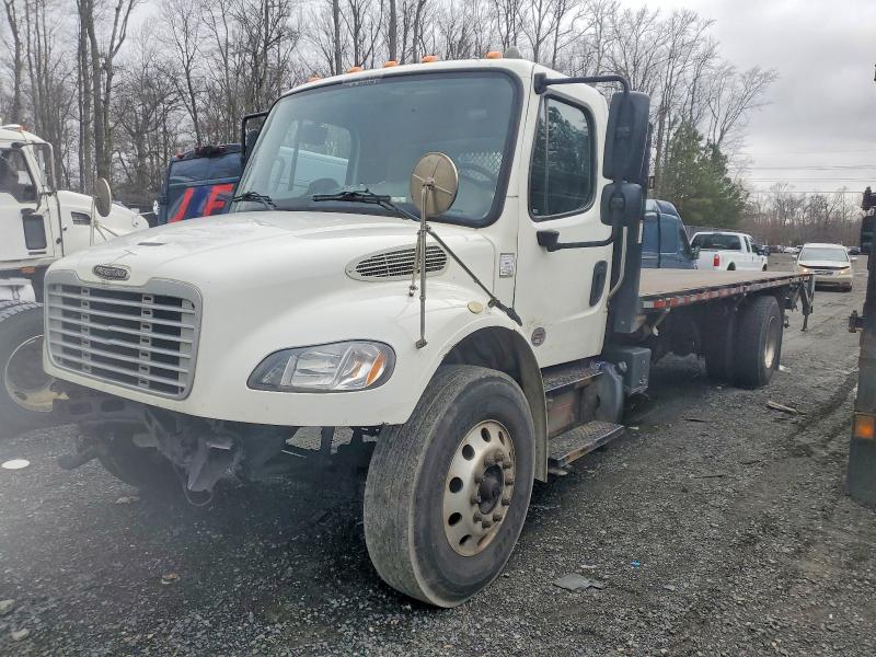 2020 Freigliner 2020 Freightliner Business Class M2 Flatbed Truck
