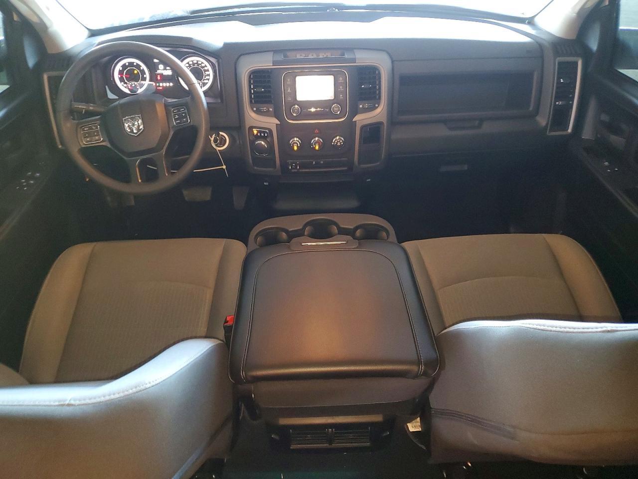 2023 Dodge RAM 1500 Classic Tradesman