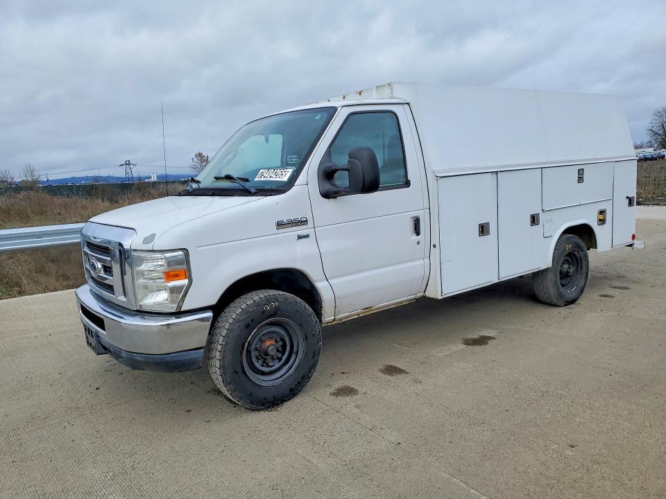 2014 Ford E350 Utility / Service Truck