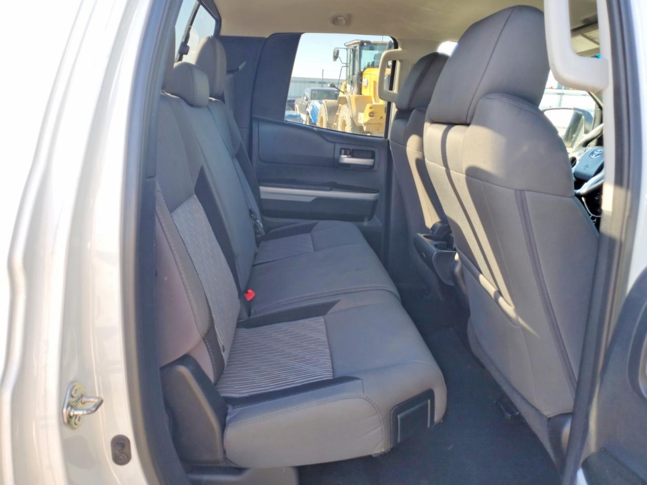 2014 Toyota Tundra SR5