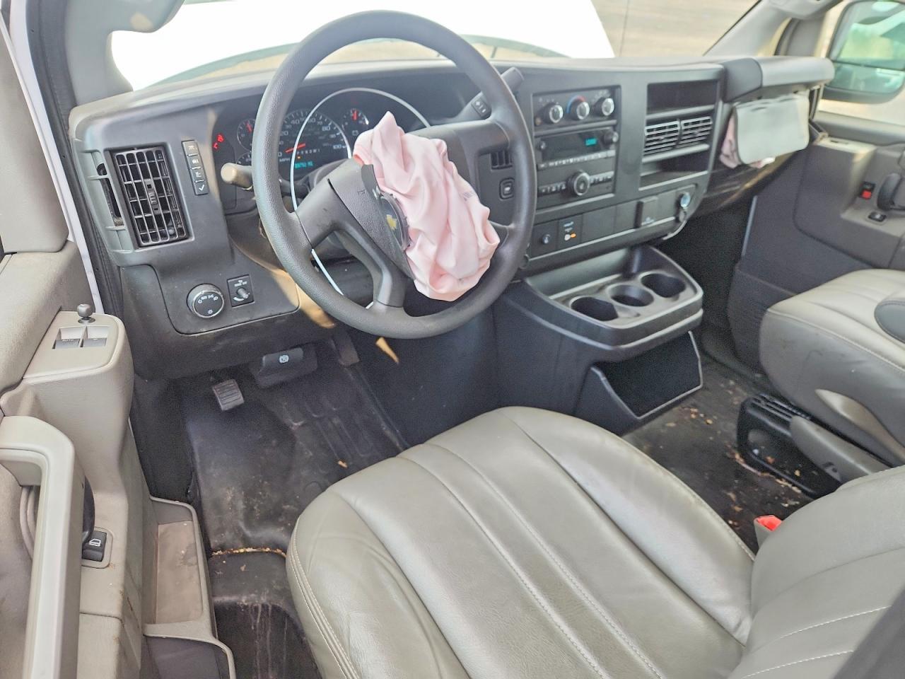 2025 Chevrolet Express G3500 Utility / Service Van