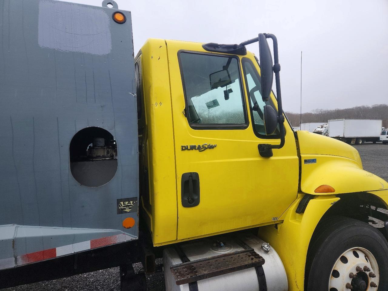 2013 International 4400 Refuse Truck