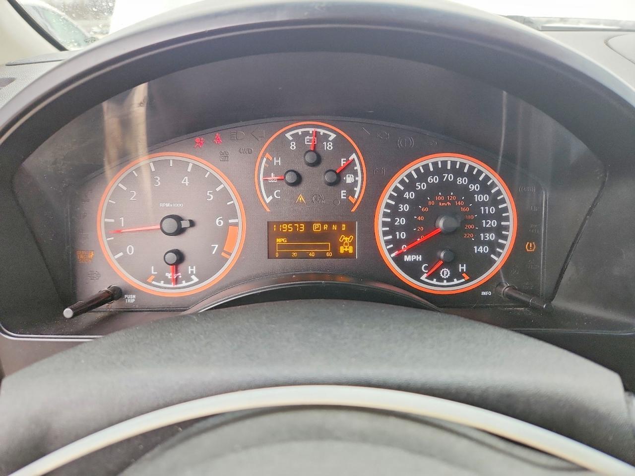 2011 Nissan Titan SV