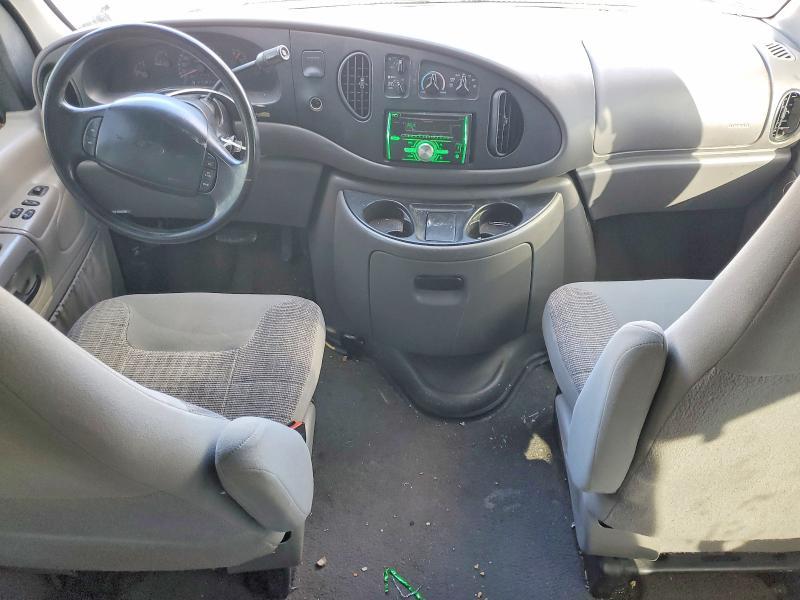 1999 Ford Econoline E350 Super Duty Wagon