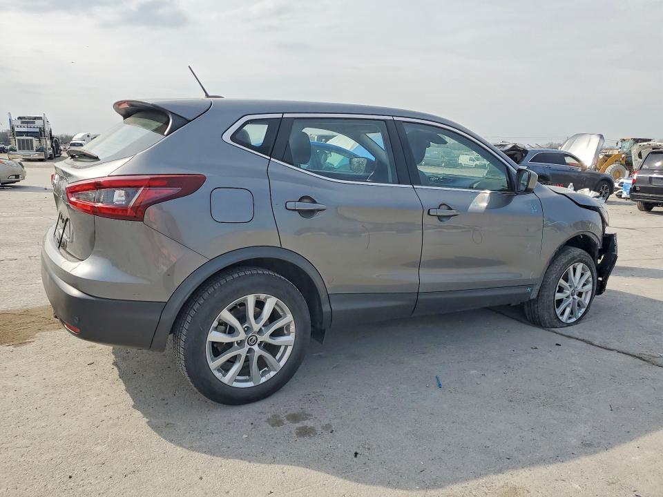 2022 Nissan Rogue Sport s