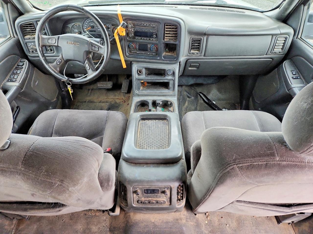 2004 GMC New Sierra K3500