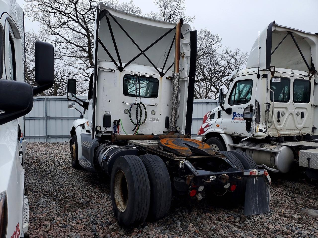 2018 Peterbilt 579 Semi Truck