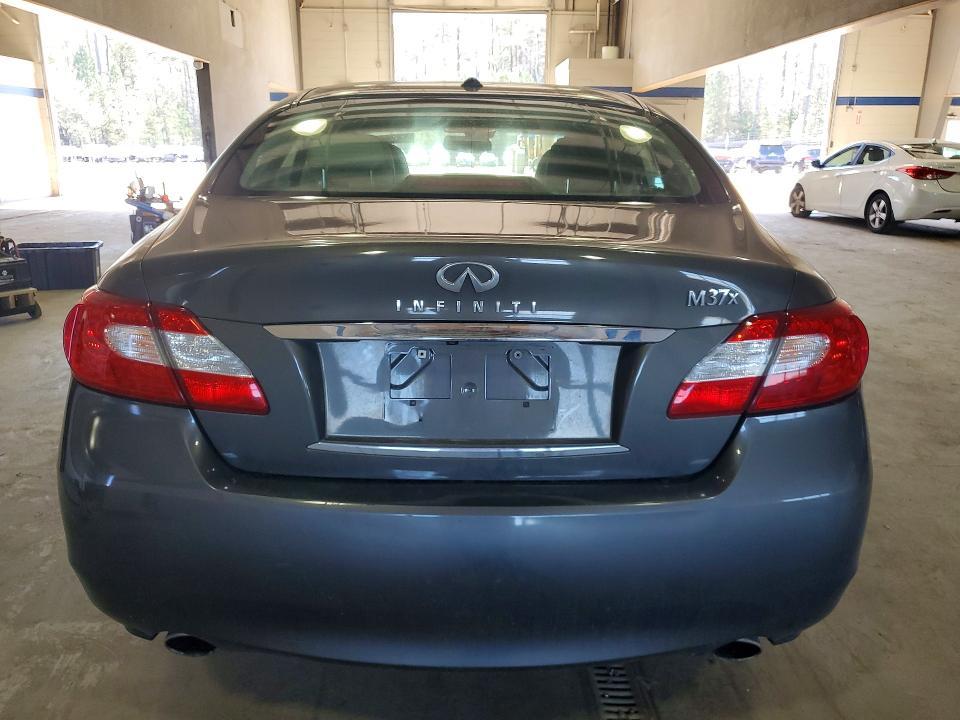 2011 Infiniti M37 x